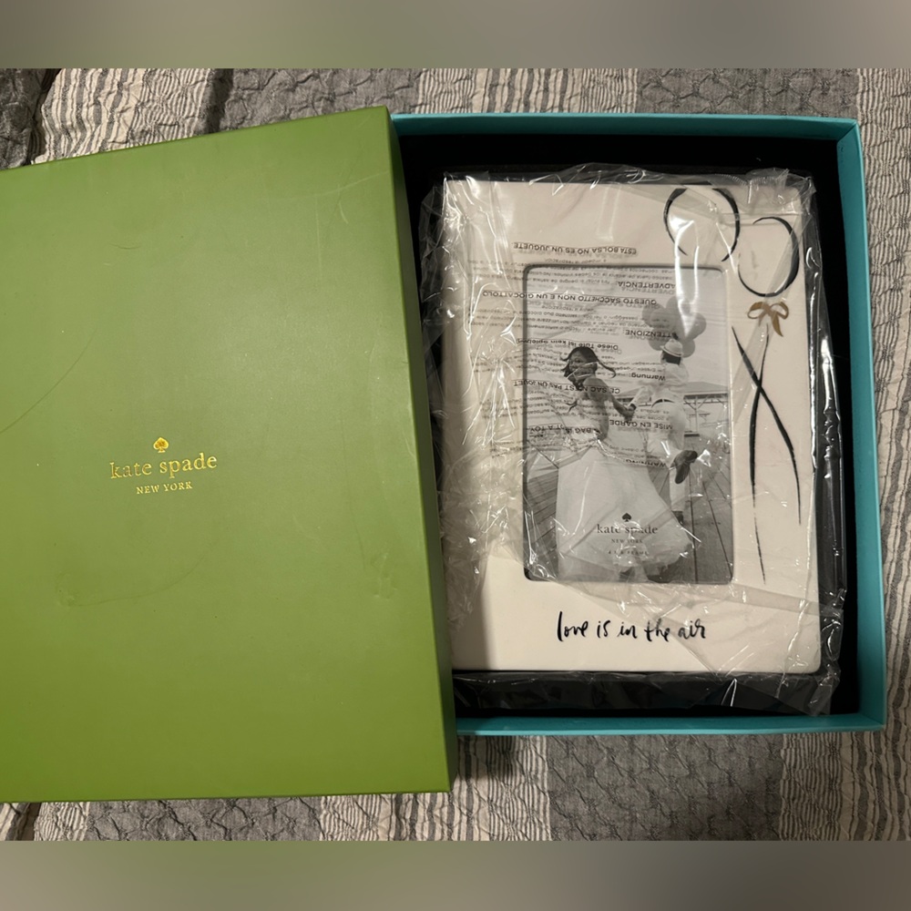 Kate Spade Black and White Photo Frame Love is in the air